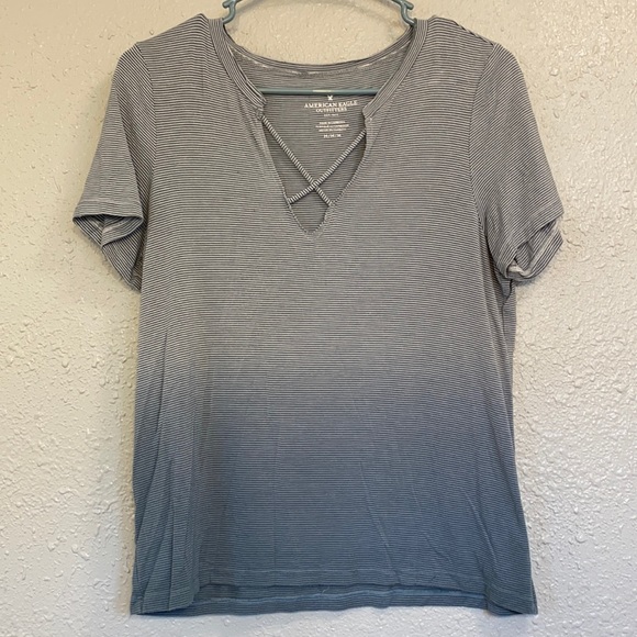 American Eagle short sleeve tee - Picture 1 of 3